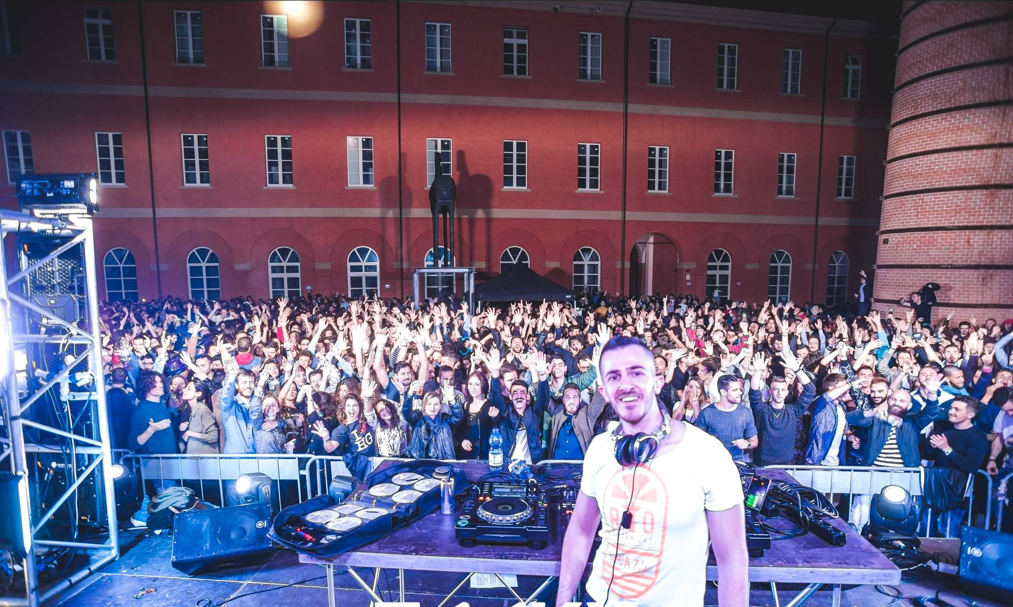 White Night — console